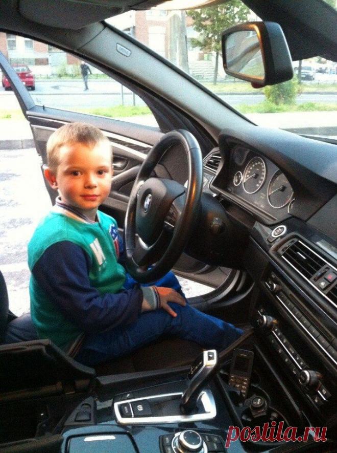 Дмитрий Мартынов