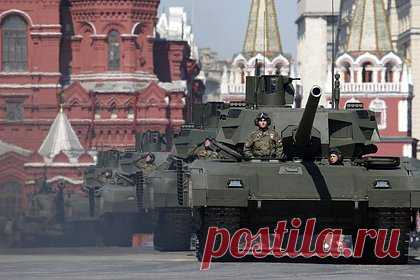 В Великобритании похвалили российскую «Армату». Российские танки Т-14 «Армата», направленные в зону специальной военной операции (СВО), оснащены передовым вооружением и невидимы для противника. Восхитился техникой обозреватель британского таблоида The Sun Тарик Тахир. Автор уверяет, что российский танк получил покрытие «Мантия», способное поглощать радиоволны.