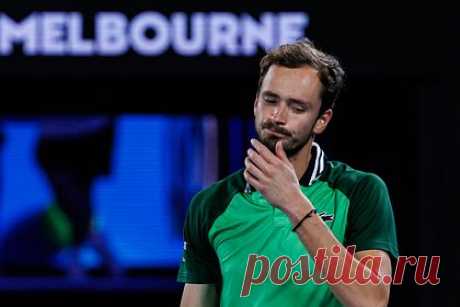 Бывшая первая ракетка мира назвал уязвимость Медведева в финале Australian Open. Бывшая первая ракетка мира Борис Беккер назвал уязвимость российского теннисиста Даниила Медведева в финале Australian Open 2024 года. Спортсмен посчитал, что отечественный теннисист провел слишком много игрового времени на корте на турнире в отличие от итальянца Янника Синнера.