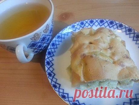 Шарлотка с яблоками.