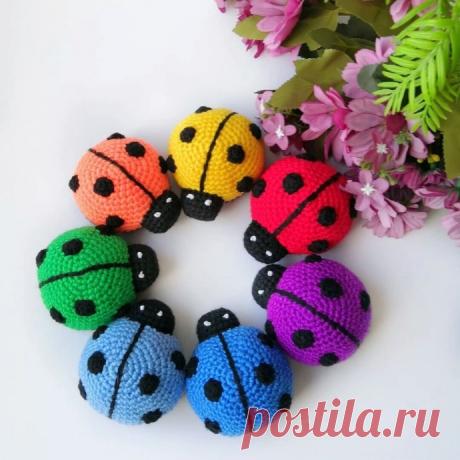 Вязаная Божья коровка