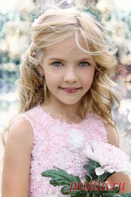 Karina Egorova (born August 13, 2006) Russian child model…