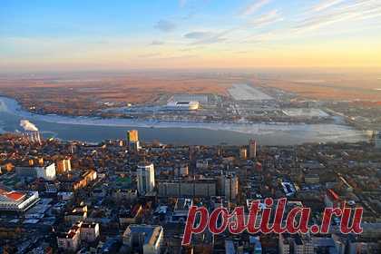 В подземных переходах Ростова-на-Дону провели мобильную связь. Устойчивую мобильную связь провели в нескольких подземных переходах в Ростове-на-Дону. Жители смогут без перебоев общаться по телефону под землей на углу улицы Большая Садовая и Буденновского проспекта. Отмечается, что данный переход оборудован уникальными картинами из мозаики 50-летней давности.