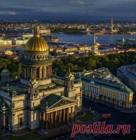 Saint Isaac's Cathedral - St. Petersburg, Russia