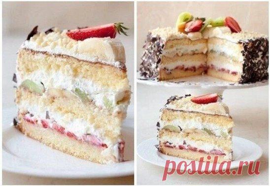 ВОЗДУШНЫЙ ЛЕТНИЙ БИСКВИТ С НЕЖНЕЙШИМ ТАЮЩИМ ВО РТУ КРЕМОМ
Трудно отказаться от такой вкуснятины!
Попробуйте приготовить этот нежный торт с кремом, ягодами и фруктами. Особую прелесть этому торту придаёт необыкновенно вкусный, тающий во рту крем в сочетании с воздушным бисквитом.
Ингредиенты:
Бисквит:
7 яиц — комнатной температуры,
1 чашка (200 г.) — сахара,
1 чашка (144 г.) — пшеничной муки,
1/3 стакана (50 г.) — кукурузного крахмала.
Крем:
500 мл. — взбитых сливок не мене...