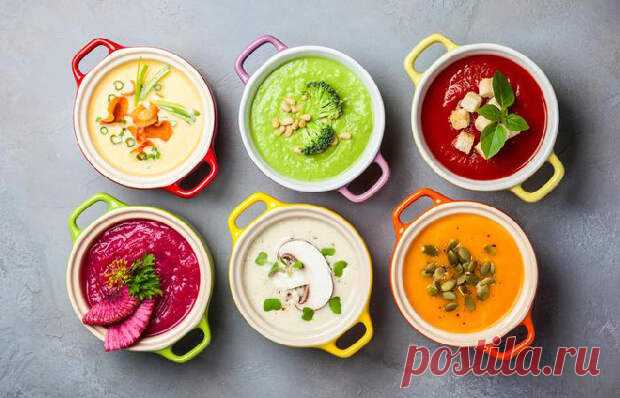Картофель, морковь, капуста, кабачки, грибы, шпинат, зелёный горошек, сельдерей – всё это и многое другое можно использовать для приготовления крем-супов. Такое блюдо станет настоящим спасением жаркими летними днями. Холодное, горячее, тёплое, с добавлением соусов, специй, сметаны или сливок, со