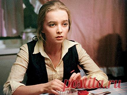 Как менялась Александра (актриса Наталья Вавилова) из фильма 