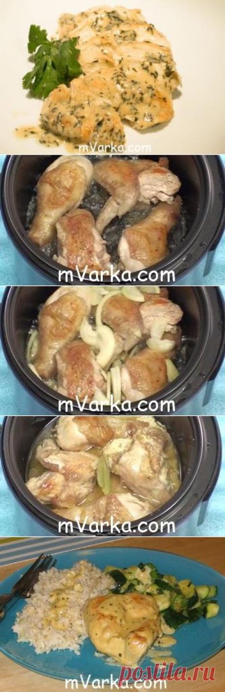 Курица в мультиварке в сметанном соусе