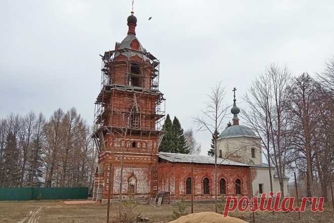 Церковь Воскресения Словущего в селе Карпово
