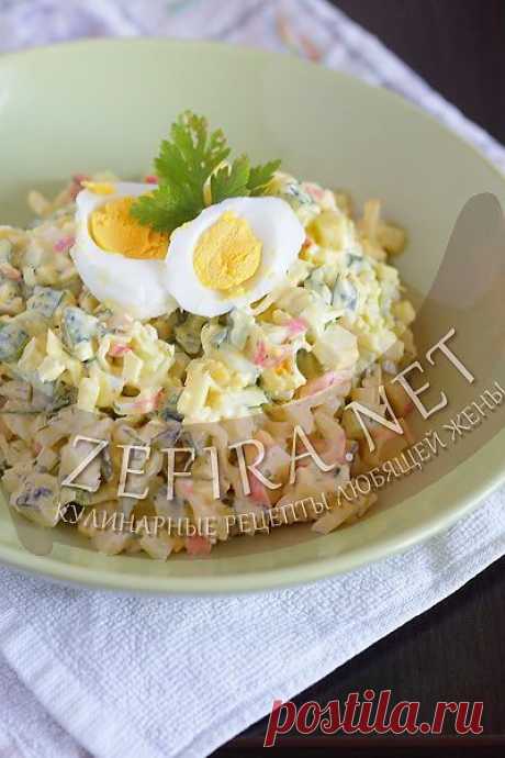 Рецепт салата с крабовыми палочками, капустой и огурцом.