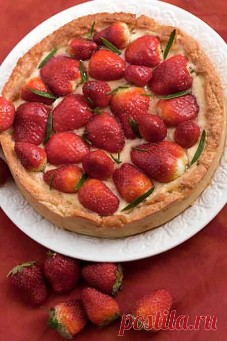 Рыжая книга кухонных пределов - Тарт с розмариновым кремом и клубникой