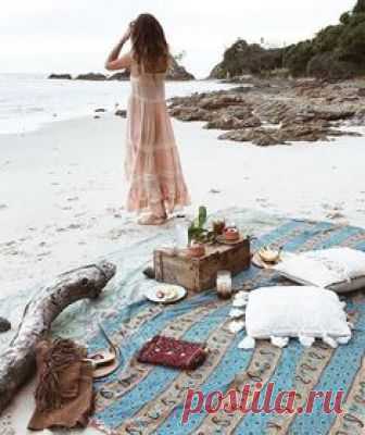 Beached out and sunkissed www.bombshellbayswimwear.com More