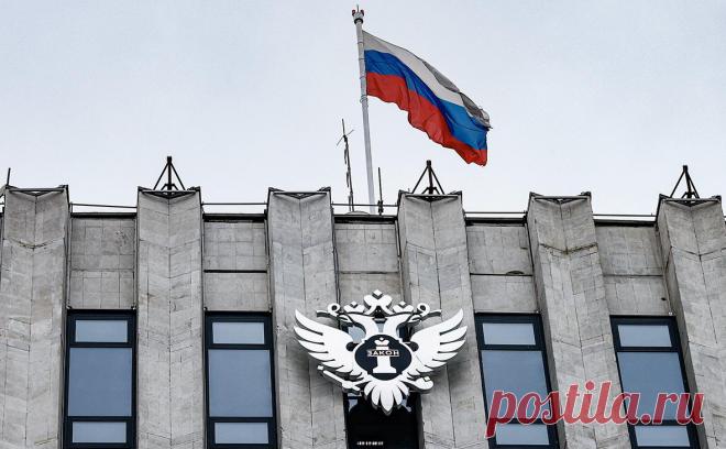 Минюст включил телеграм-каналы BRIEF и «Незыгарь» в реестр иноагентов. В реестр иноагентов также попал основатель сети ZENDEN и журналист Давлетгильдеев. Главный редактор BRIEF Владимир Дергачев назвал включение проекта в реестр «неприятным клеймом», с которым он не согласен