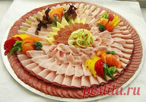 Красивое оформление мясных нарезок: идеи и примеры / Простые рецепты
