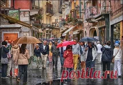 Rain day, Taormina / 500px