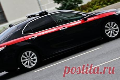 Двух россиян обвинили в расправах 28-летней давности из мести за родственницу. В Московской области перед судом предстанут два 56-летних местных жителя, которых подозревают в расправах над двумя людьми 28 лет назад. 4 августа 1995 года один из обвиняемых узнал об изнасиловании своей родственницы и решил наказать ее обидчиков. Мужчина вооружился и отправился в Люберецкий район.