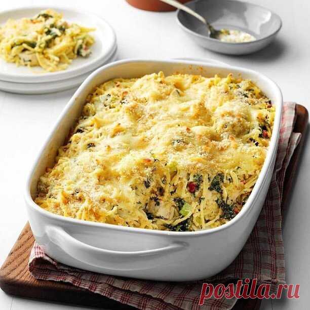 АПЕКАНКА КУРИНАЯ С ОВОЩАМИ🧡

 В 100гр - 112Ккал

Ингредиенты:
500 г куриного филе
1 морковка
1 головка лука
цветная капуста (брокколи)100 г
кабачок
1 яйцо
сыр нежирный 70 - 100г
зелень
специи

Приготовление:
Курицу нарезать на мелкие кусочки, морковь и кабачок натереть соломкой, лук измельчить.
Всё смешать вместе с яйцом, посолить и выложить в противень.
Сверху выложить капусту и посыпать натертым сыром.
Запекать при 180 градусах 40 минут.