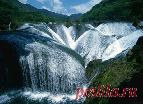 Водопад Чшеньчжутай в Китае
