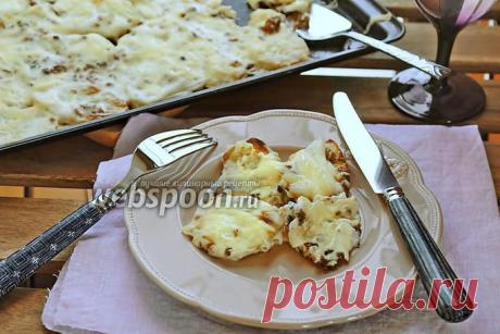 Запечённый картофель под соусом бешамель