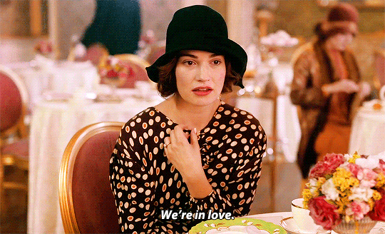 Лили Джеймс