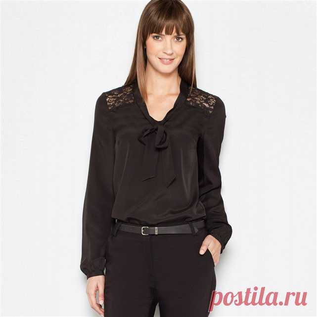 LAURA CLEMENT Long-Sleeved Pussy Bow Blouse  £14.50
Long sleeves with buttoned cuffs. Length approx. 61 cm. Slay and pick 100% polyeste