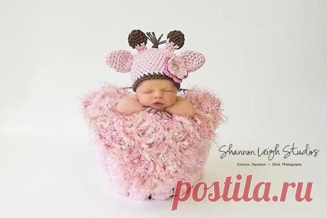 Dusty Rose Photography Prop Baby Blanket Pale Pink by BabyBirdz
