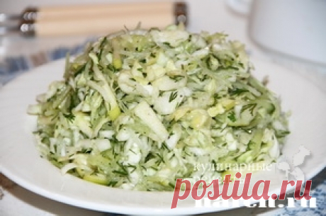 Салат из молодой капусты с редькой и огурцом “Весенняя свежесть”