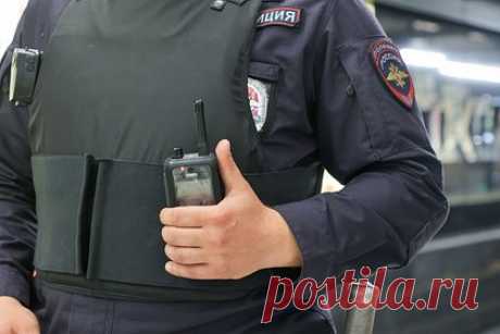 В Подмосковье силовики провели рейд по выявлению незаконно работающих мигрантов. Сотрудники Следственного комитета (СК) и МВД в рамках расследования уголовного дела по факту организации незаконного пребывания мигрантов провели обыски и рейды на предприятиях в городском округе Котельники. По данным следствия, руководство предприятий нанимало мигрантов без предоставления им необходимого патента.