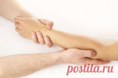 Боли в мышцах рук (сильные, тянущие): лечение и причины