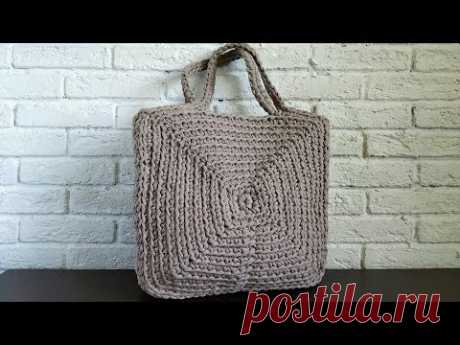 Сумка из трикотажной пряжи квадратная. Вязание крючком. Square bag of T Shirt yarn Crochet