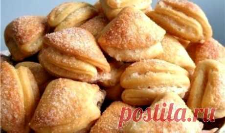 Печенье из творога: бюджетно, просто и вкусно! 
Многие из нас не любят творог в чистом виде. А уж о детях и говорить не приходится! Поэтому мудрые мамы, зная о пользе творога и его питательной ценности, пытаются разнообразить меню так, чтобы ребен…