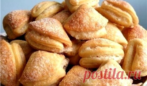 Печенье из творога: бюджетно, просто и вкусно! 
Многие из нас не любят творог в чистом виде. А уж о детях и говорить не приходится! Поэтому мудрые мамы, зная о пользе творога и его питательной ценности, пытаются разнообразить меню так, чтобы ребен…