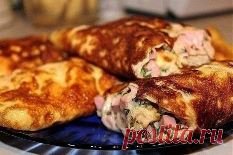 Омлет - рулет. Быстро и вкусно!               
Ингредиенты:

2 яйца
2 столовые ложки молока
мелко тертый сыр
мелко порезанная колбаска и зелень

Приготовление:

Хорошо взболтать яйца с молоком и вылить на разогретую сковороду. Убавить немного огонь и накрыть крышкой на пару минут 
Выложить сыр, колбаску и зелень, сверху еще немного сыра, свернуть с помощью лопаток омлет в рулет и оставить швом вниз на сковороде на минутку


Приятного Всем аппетита!