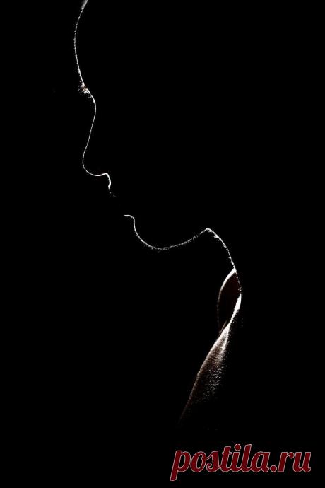 Показательная «казнь»: как нарцисс манипулирует расставанием с жертвой
Фото: pexels.com Фото: pexels.com Казнить, нельзя помиловать — истинный нарцисс никогда не сомневается, в каком месте поставить знак препинания. Для него мучение и издевательство над людьми — это образ жизни. Но не только удовольствие от вида чужих страданий движет тираном. Подобное, скорее приятное дополнение к осуществлению...
Читай пост далее на сайте. Жми ⏫ссылку выше