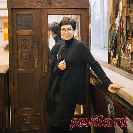 Привет-привет! Всем #доброеутроглавпсиха 🧐
Скачем с @kolesnikova_knitting на очные занятия. Желающих с каждым разом все больше, а нас все ещё 2 шт. 😂 Стараемся, как можем...
Сегодня очень классные группы и я уже с нетерпением жду начала практикумов 🤗 #клубокизвращенцев_избафлудильня