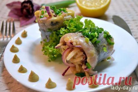 Закуска из сельди в виде рулетов | Простые рецепты с фото