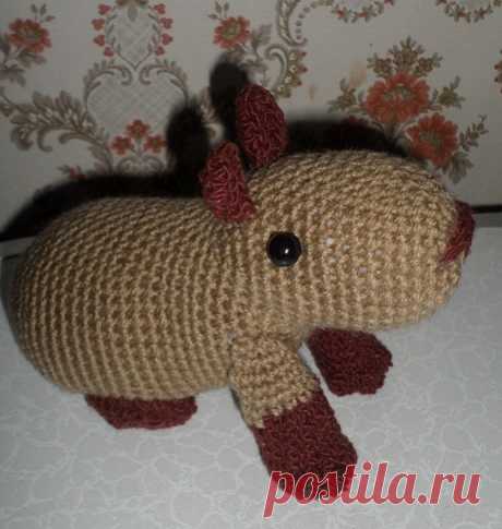 Капибара, связанная крючком.