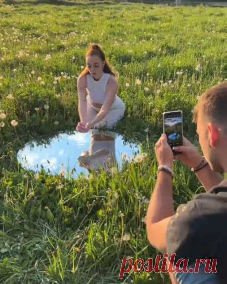 🖌LET'S MAKE YOUR ART VIRAL📈 on Instagram: "Photo tricks with a mirror 🪞📸
Credit: @jordi.koalitic" 739K likes, 3,397 comments - 🖌LET'S MAKE YOUR ART VIRAL📈 (@art_viral) on Instagram: "Photo tricks with a mirror 🪞📸
Credit: @jordi.koalitic"
