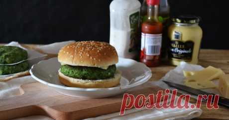 ПИЛЕ И СПАНАК БУРГЕР - HAMBURGUESA DE POLLO Y ESPINACAS COMO HACER HAMBURGUESAS DE POLLO Y ESPINACAS