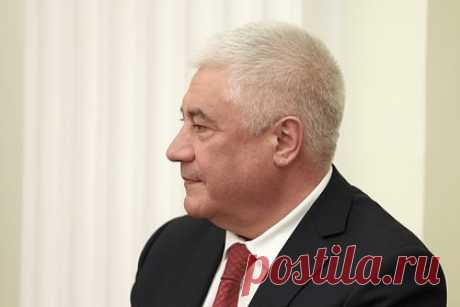 Замначальника самарского УМВД уволили после проверки из-за сидра. Министр внутренних дел России Владимир Колокольцев отправил в отставку заместителя начальника ГУ МВД России по Самарской области генерал-майора внутренней службы Юрия Сафронова после проверки каналов поступления сидра, от которого пострадали 96 человек. Он курировал деятельность тыловых подразделений МВД региона.