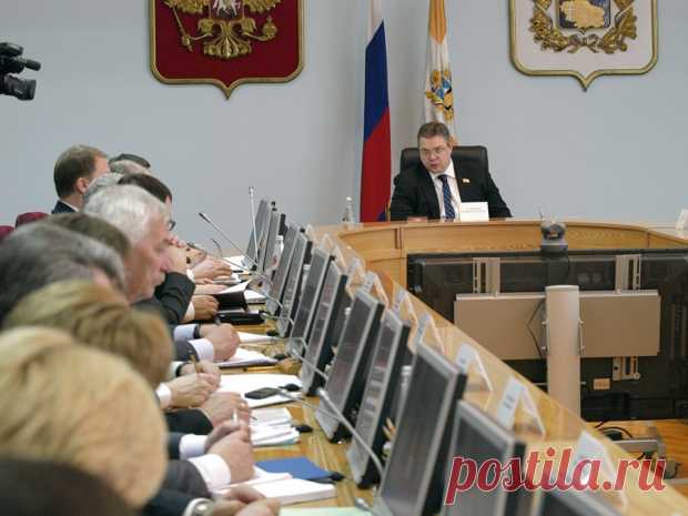 АМЕРИКА ДАВНО ТРАВИТ РОССИЯН БИОЛОГИЧЕСКИМ ОРУЖИЕМ.