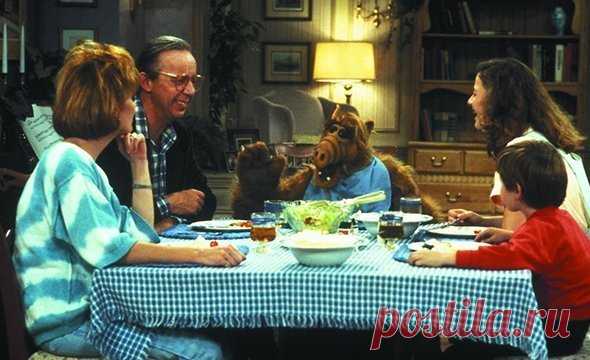 10 семейных сериалов, которые не стыдно смотреть вместе с детьми | Мел