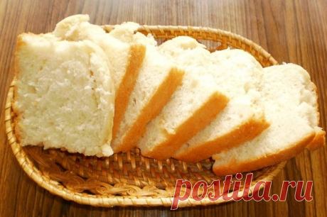 Домашний белый хлеб в духовке на сыворотке рецепт с фото Домашний белый хлеб на молочной сыворотке получается невероятно мягким. Хрустящая корочка и воздушная мякоть - это именно то, что нужно для невероятно вкусных бутербродов. Детишки оценят такой хлеб, да и взрослые не останутся равнодушными. Идеально для завтрака и чаепития с вареньем или джемом. Посмотрим, как приготовить домашний хлеб в духовке на сыворотке...