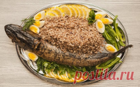 Щука, фаршированная гречкой