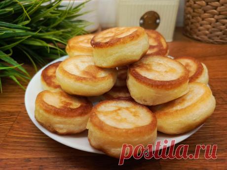 Главный секрет пышных оладьев. Никогда не опадают после выпечки, не жирные, всегда получаются на 100% | Вкусная история | Дзен