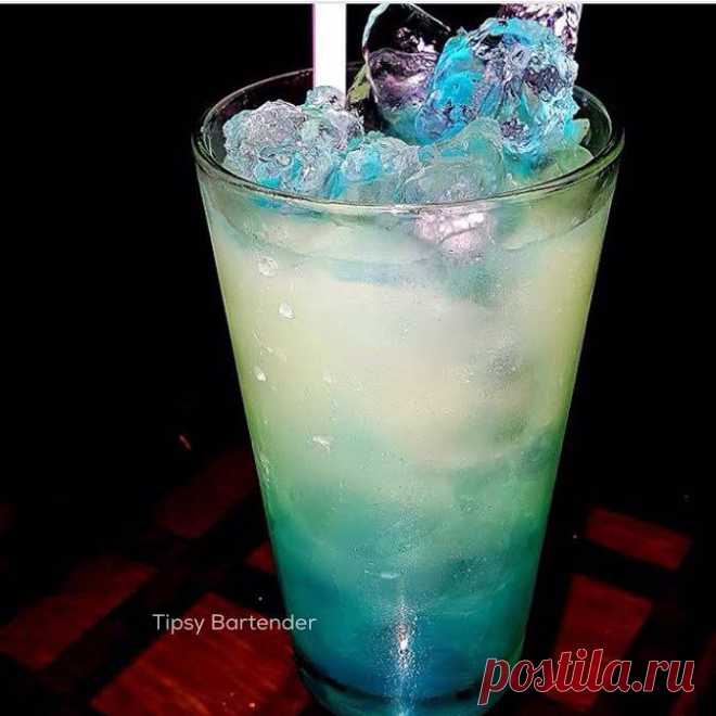 Sea of Feelings Cocktail - TipsyBartender.com The Sea of Feelings Cocktail is a sexy layered citrus cocktail. This drink is made from: Hawaiian Punch Blue Typhoon, Snow Cone Syrup, Coconut Rum