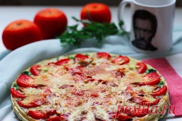 Киш с грибами и помидорами