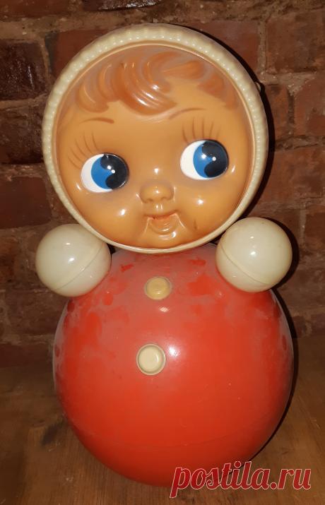 Игрушка. Неваляшка большая. СССР. 60 - 70 годы 20 век.
Высота : 400 мм.  Диаметр верх /низ : 175 / 220 мм.

    Цена :  3000 ₽

 Купить сейчас : 

#Игрушка #Неваляшкабольшая #СССР #60-70годы #20век