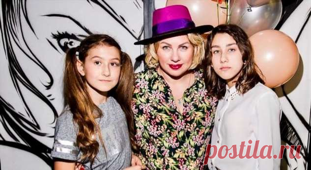 «Родители как с картинки»: 44-летняя Ева Польна опубликовала детские фотографии . Милая Я
