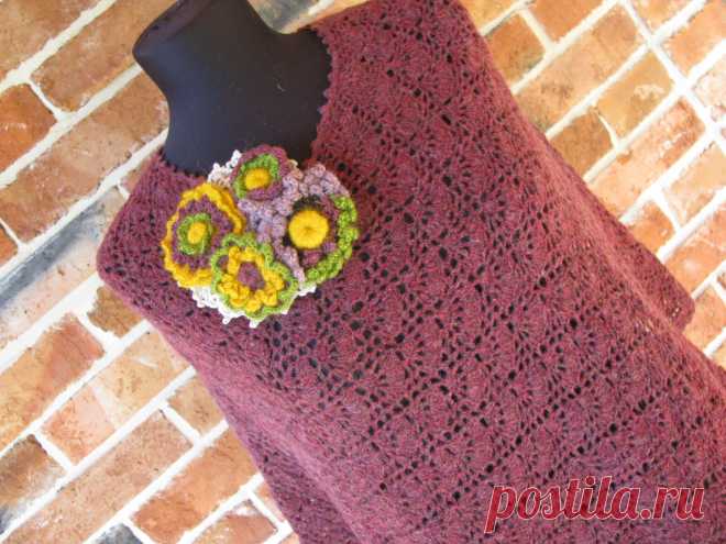 Брошь "Букет цветов" из разноцветной фантазийной пряжи ручного окраса.

Брошь объемная и многослойная из миниатюрных цветов, уверенно держится на любой ткане. (краб зажим и булавка).
Основа из натурального льна, брошь пахнет цветущим садом и фруктами.

Отличный подарок для вас или ваших близких!
 © https://www.livemaster.ru/item/26390877-ukrasheniya-brosh-ruchnoj-raboty-ukrashenie-dlya-palto-platev